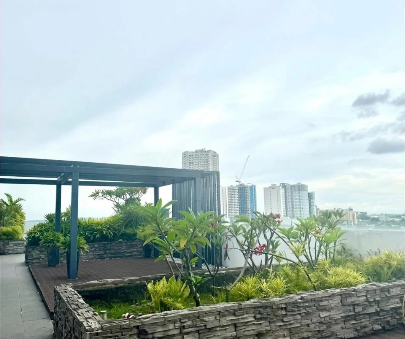 Urban Boho Oasis1 Studio With Balcony Davao City Appartement